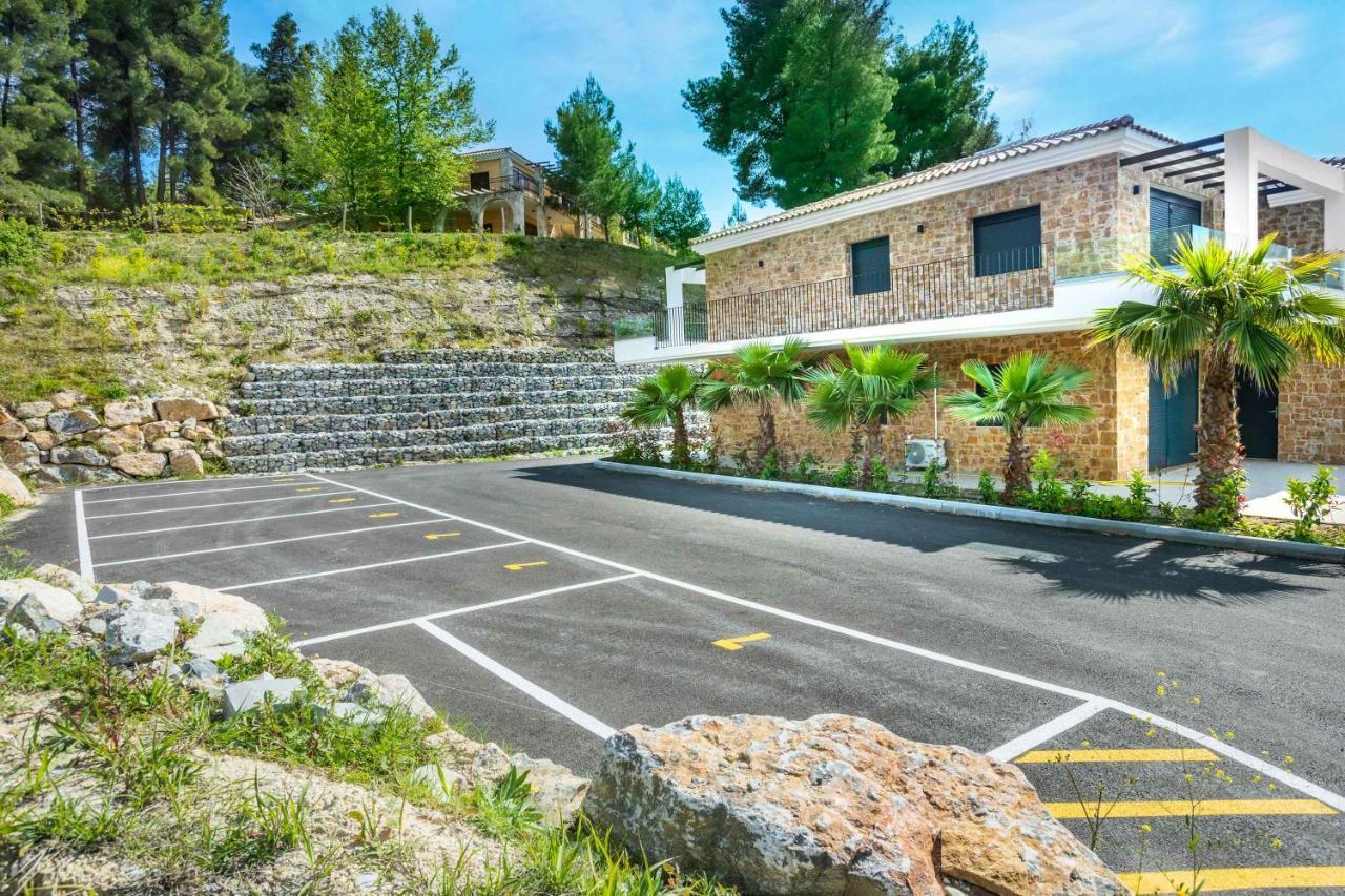 Epta Villas Luxury Redefined 아기아 파라스케비 외부 사진