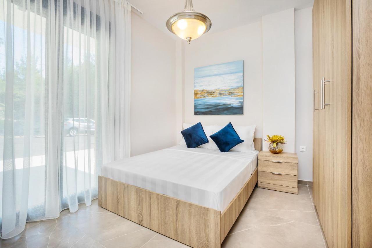 Epta Villas Luxury Redefined 아기아 파라스케비 외부 사진